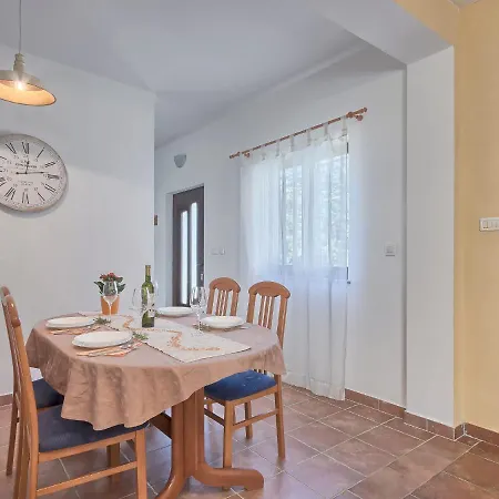 Holiday home Ivana Marcana